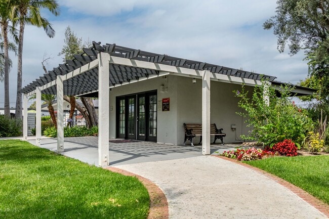 The Arbors Santa Ana