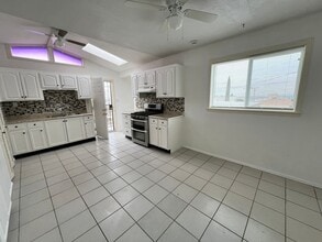 1530 Indiana St in El Paso, TX - Building Photo - Building Photo