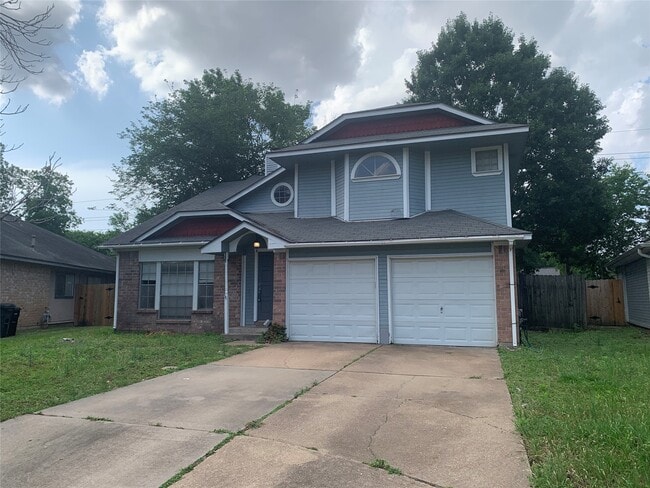 property at 19426 Lake Hollow Ln