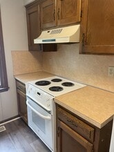 9131 E 85th Pl in Raytown, MO - Building Photo - Building Photo