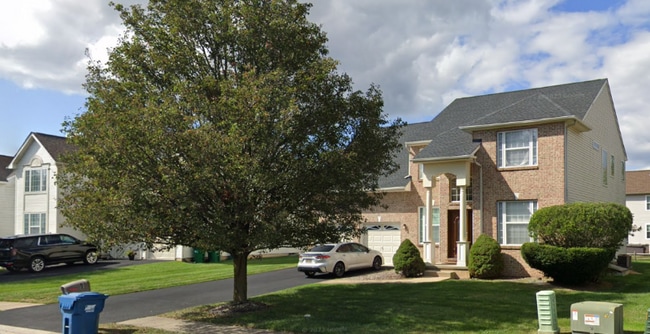 property at 9 Primrose Dr