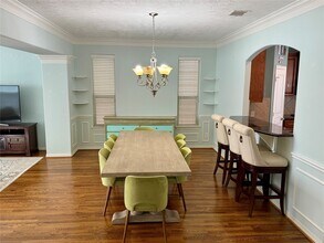 3410 Skyline Village Dr in Houston, TX - Building Photo - Building Photo