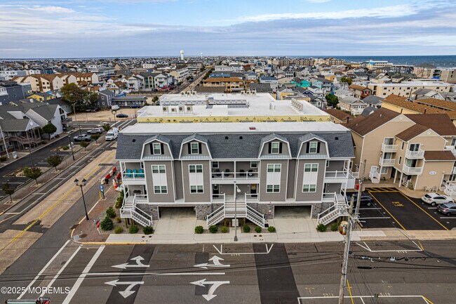64 Sheridan Ave in Seaside Heights, NJ - Building Photo - Building Photo