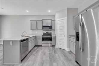 105 Sherwood Ct in Rincon, GA - Building Photo - Building Photo