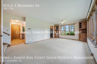 W3424 E Broadway Dr in Appleton, WI - Building Photo - Building Photo