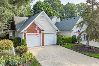 31825 Bayview Dr in Avon Lake, OH - Building Photo - Building Photo