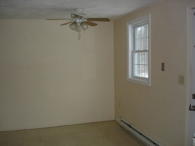10 Spaulding Rd in Townsend, MA - Building Photo - Building Photo