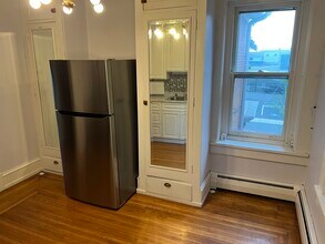 221 S Reading Ave, Unit Apt. #2 in Boyertown, PA - Building Photo - Building Photo