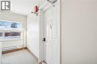 1 Elgin St N in Acton, ON - Building Photo - Building Photo