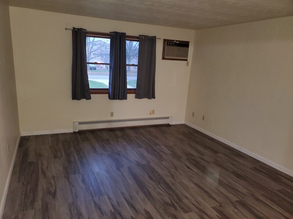 5721 Sheridan Rd in Youngstown, OH - Building Photo