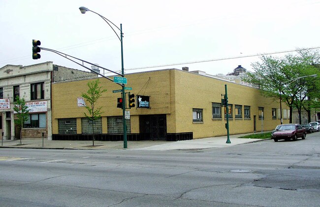 5501 N Broadway St in Chicago, IL - Building Photo - Building Photo