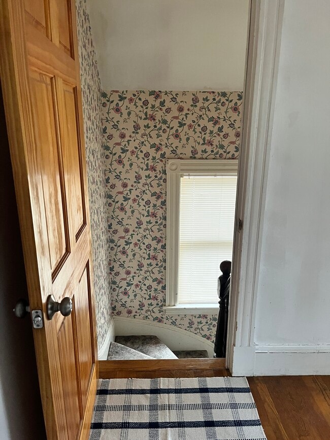 236 Euclid Ave, Unit 2 in Lynn, MA - Foto de edificio - Building Photo