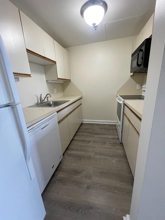 390 Commonwealth Ave, Unit 709 in Boston, MA - Building Photo - Building Photo