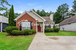 120 Carrington Ln in Calera, AL - Building Photo