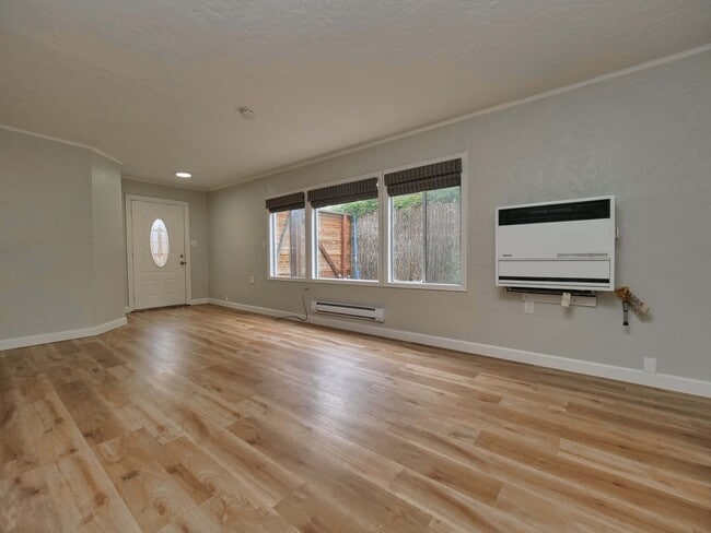 2216 Russell St in Berkeley, CA - Building Photo - Building Photo
