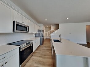 315 Pne Hl Ct in Delaware, OH - Building Photo - Building Photo