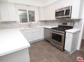 18612 Dearborn St in Los Angeles, CA - Building Photo - Building Photo