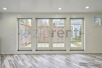 3713 NE 15th Ave in Portland, OR - Foto de edificio - Building Photo