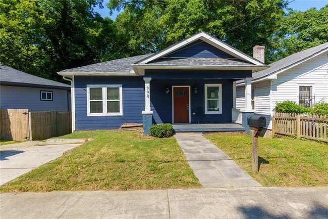 property at 998 Mayson Turner Rd NW