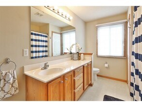 1924 Mockingbird Avenue in Shakopee, MN - Building Photo - Building Photo