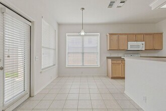 6439 Chester Dr in Frisco, TX - Foto de edificio - Building Photo