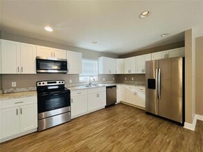 640 E Grapefruit Ave in Lake Alfred, FL - Building Photo - Building Photo