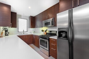 1620 Malcolm Ave in Los Angeles, CA - Building Photo
