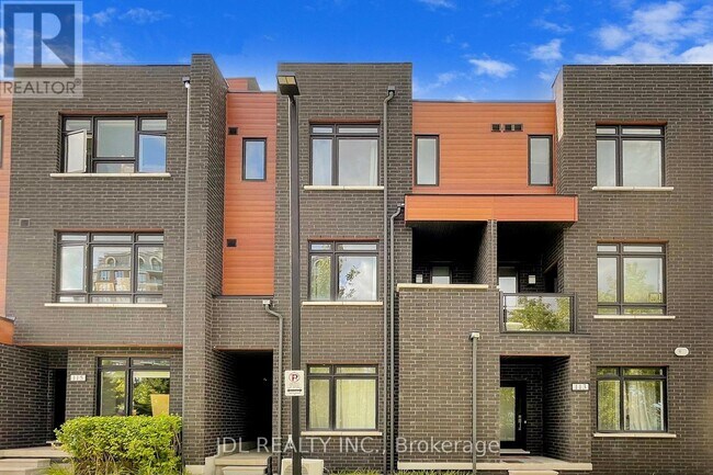 370 Red Maple Rd in Richmond Hill, ON - Building Photo - Building Photo