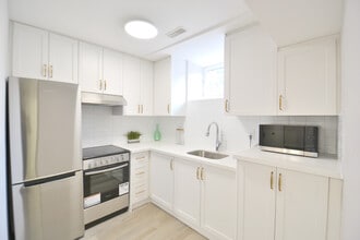 27 Nightingale St in Hamilton, ON - Building Photo - Building Photo
