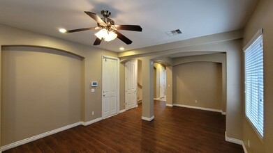 37 Delighted Ave in North Las Vegas, NV - Building Photo - Building Photo