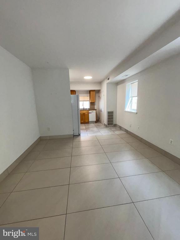 property at 1221 Snyder Ave