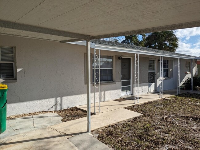 757 Lunar Lake Cir in Cocoa, FL - Building Photo - Building Photo