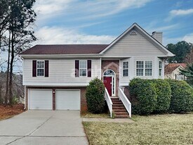 5135 Thorin Oak Cir in Sugar Hill, GA - Building Photo