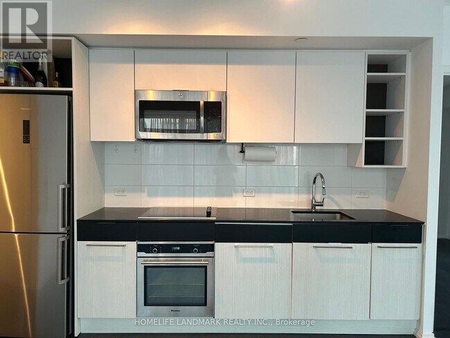 68 Shuter St in Toronto, ON - Building Photo - Building Photo