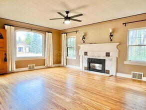 401 Cheyenne Blvd in Colorado Springs, CO - Building Photo - Building Photo