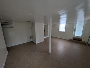 709 Scott Blvd, Unit C in Decatur, GA - Building Photo - Building Photo