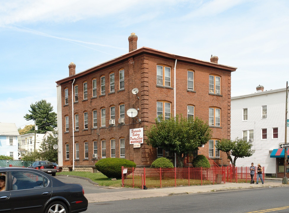 1790-1810 Park St in Hartford, CT - Building Photo