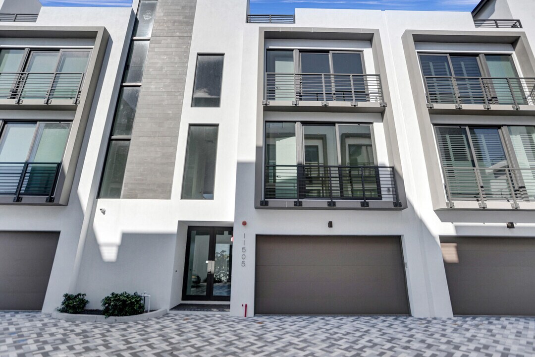 11505 Old Ocean Blvd in Boynton Beach, FL - Building Photo