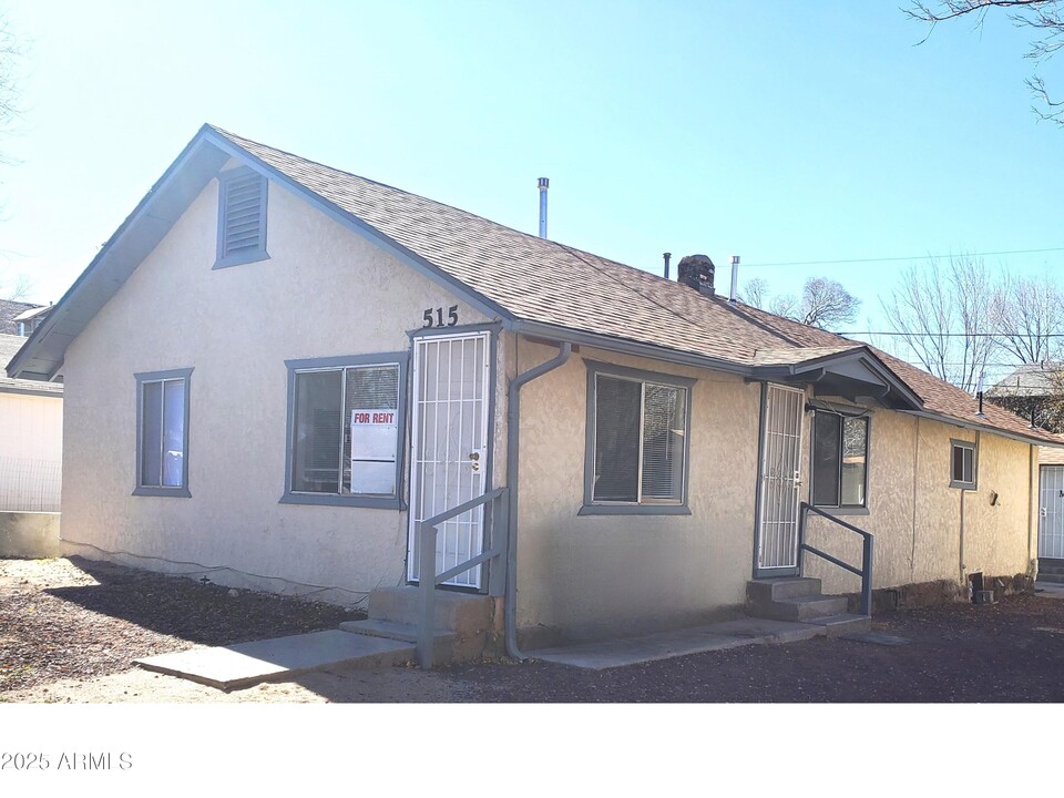 515 S O'Leary St in Flagstaff, AZ - Foto de edificio