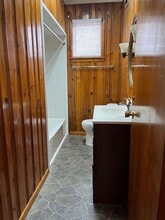 302 Vincennes Ave in Oakdale, PA - Building Photo - Building Photo