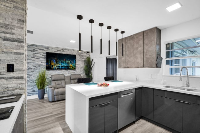 1420 S 24th Terrace in Hollywood, FL - Building Photo - Building Photo