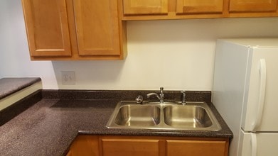 5675 W Brown Deer Rd, Unit #109 in Brown Deer, WI - Building Photo - Building Photo