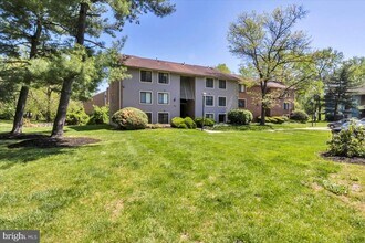 117 Echelon Rd in Voorhees Township, NJ - Foto de edificio - Building Photo