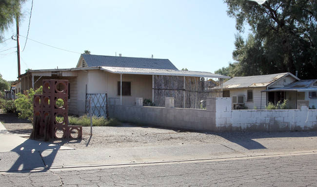 5301 N 30th Dr in Phoenix, AZ - Foto de edificio - Building Photo