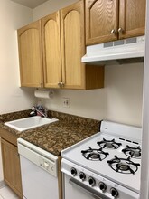 1121 ARLINGTON, Unit 531 in Arlington, VA - Foto de edificio - Building Photo