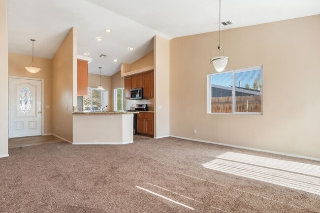 property at 61819 Petunia Dr