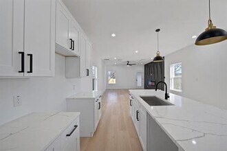 2912 Brigham Ln in Dallas, TX - Building Photo - Building Photo