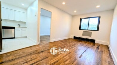 25-33 23rd Street, DG1 in Queens, NY - Building Photo - Building Photo