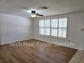 7602 Cumber Dr in New Port Richey, FL - Building Photo - Building Photo