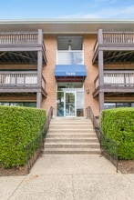 7600 Savannah St in Falls Church, VA - Building Photo - Building Photo